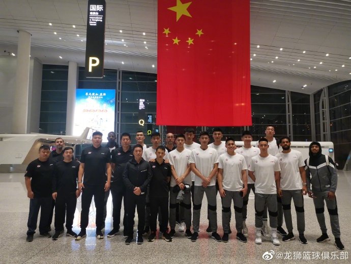 广州队内部会议纪要流出——清晨篮板制胜，NBA季后赛使命明确，赛程密集仍需轮换的简单介绍