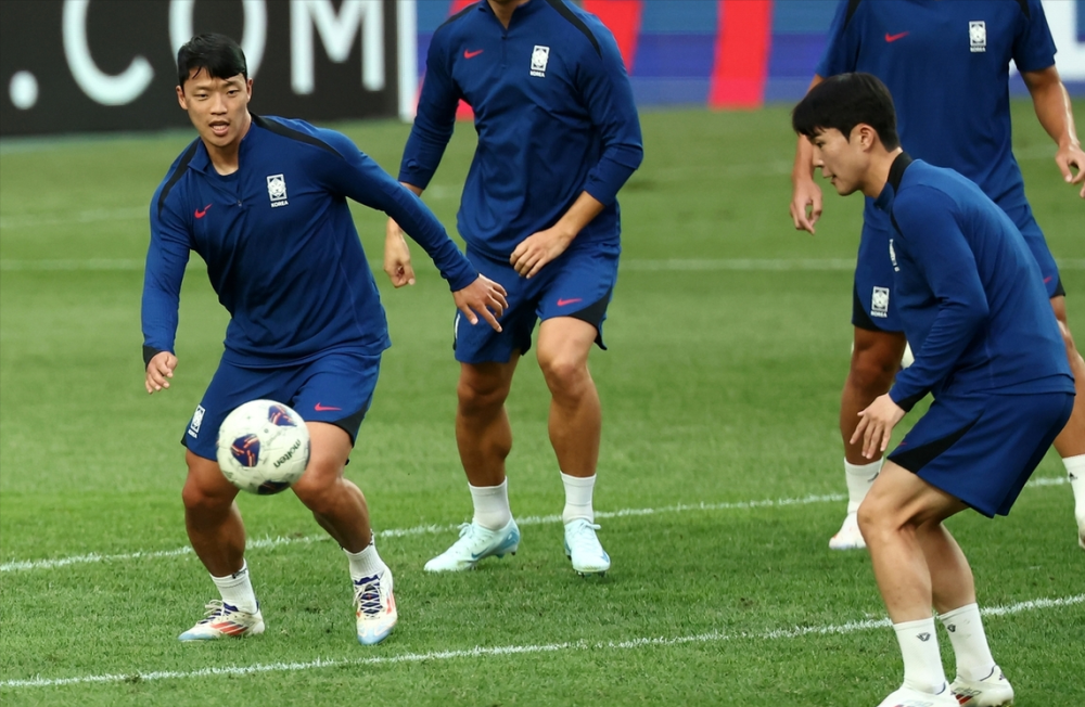 关于赛地聚焦——法甲赛后热度飙升，多特蒙德远射贴柱，球迷炸锅，年轻球员得到机会的信息